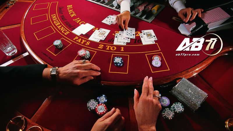 Hỏi đáp về baccarat AB77